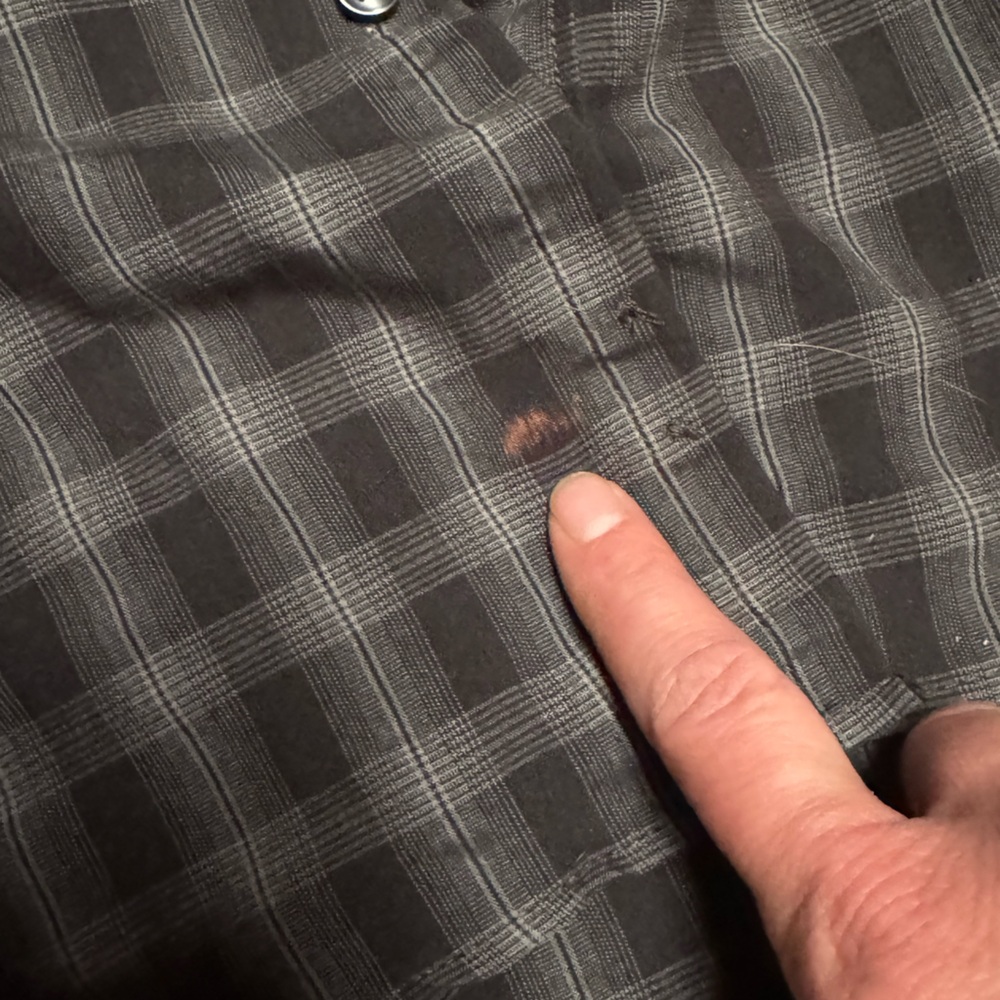 Men's plaid button up  Shirt Medium - Picture 4 of 6